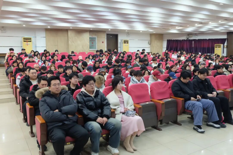 共筑平安校园——我院举办防范电诈及交通安全宣传讲座