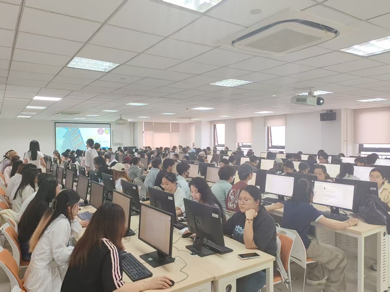 实验教学管理部全力保障第三届（2026）“理解当代中国”翻译技能 大赛顺利开赛