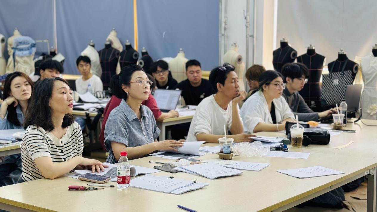 【教务部、科研部】学院扎实推进2026届本科毕业论文答辩工作