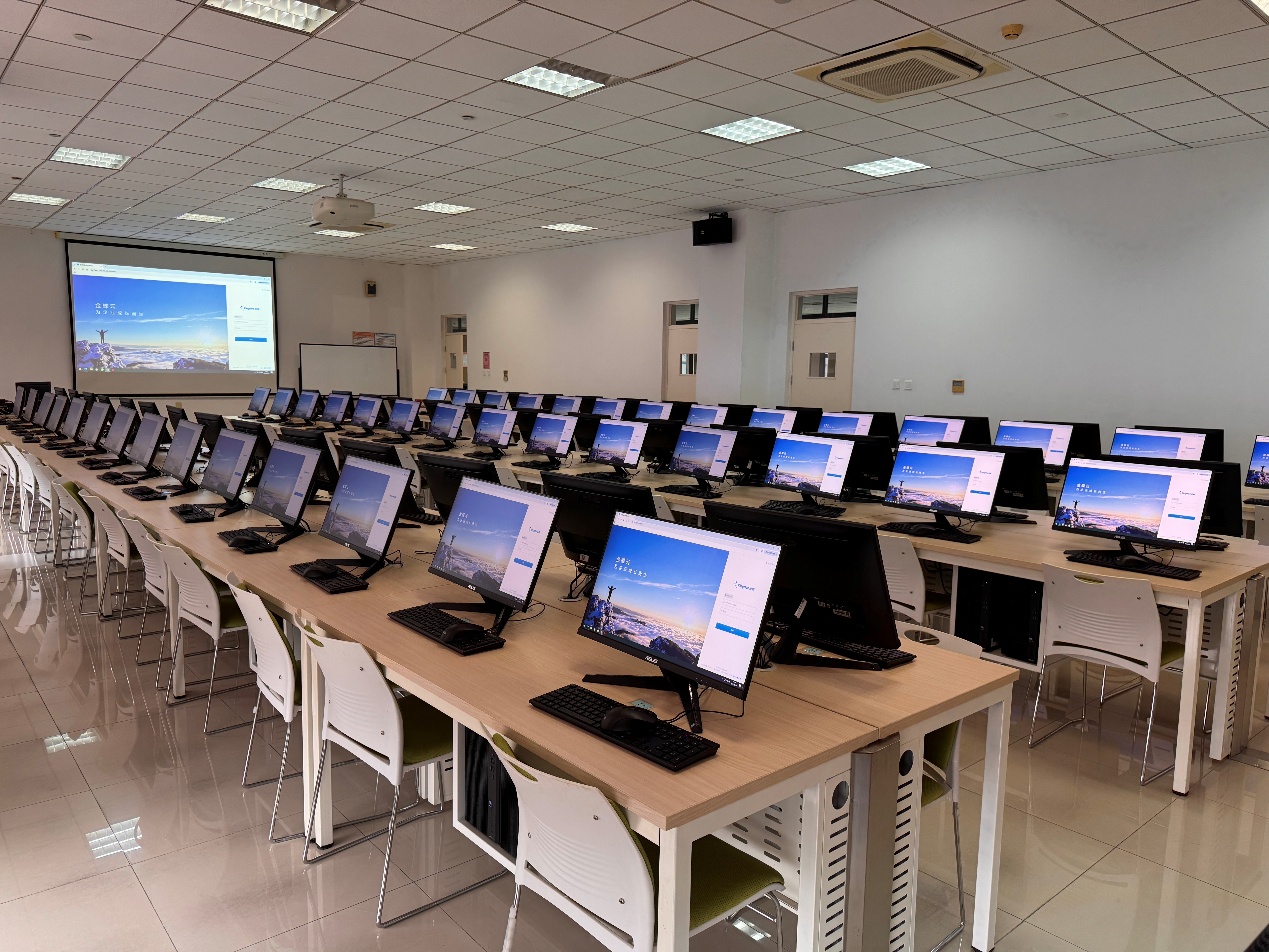 【实验教学管理部】实验教学管理部完成经管实验室升级改造