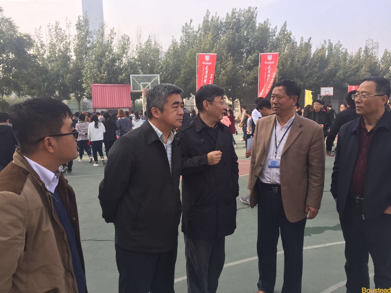 我院开展2016级新生应急疏散逃生演练